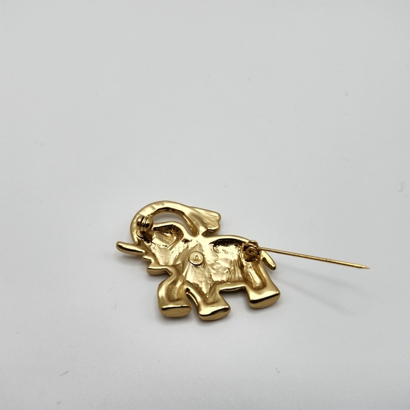 A Festive 22"/40 strands of red Mala beads necklace...FANTASTIC ELEPHANT Incl. - Picture 6 of 9